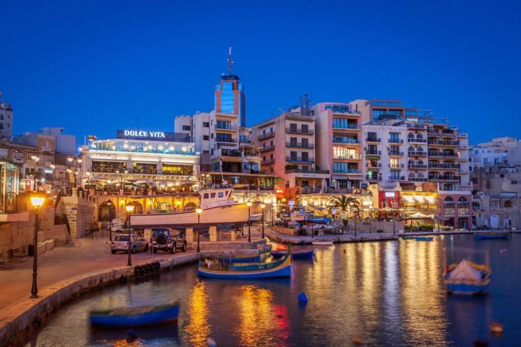 2 Bed Apt In Heart Of St Julians - 5Min From Seafront San Giuliano Esterno foto